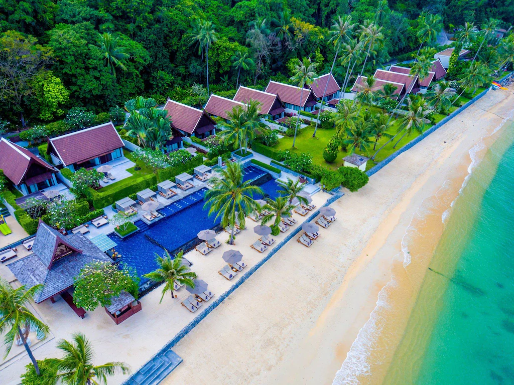 อินเตอร์คอนติเนนตัล เกาะสมุย รีสอร์ต
(InterContinental Koh Samui Resort)