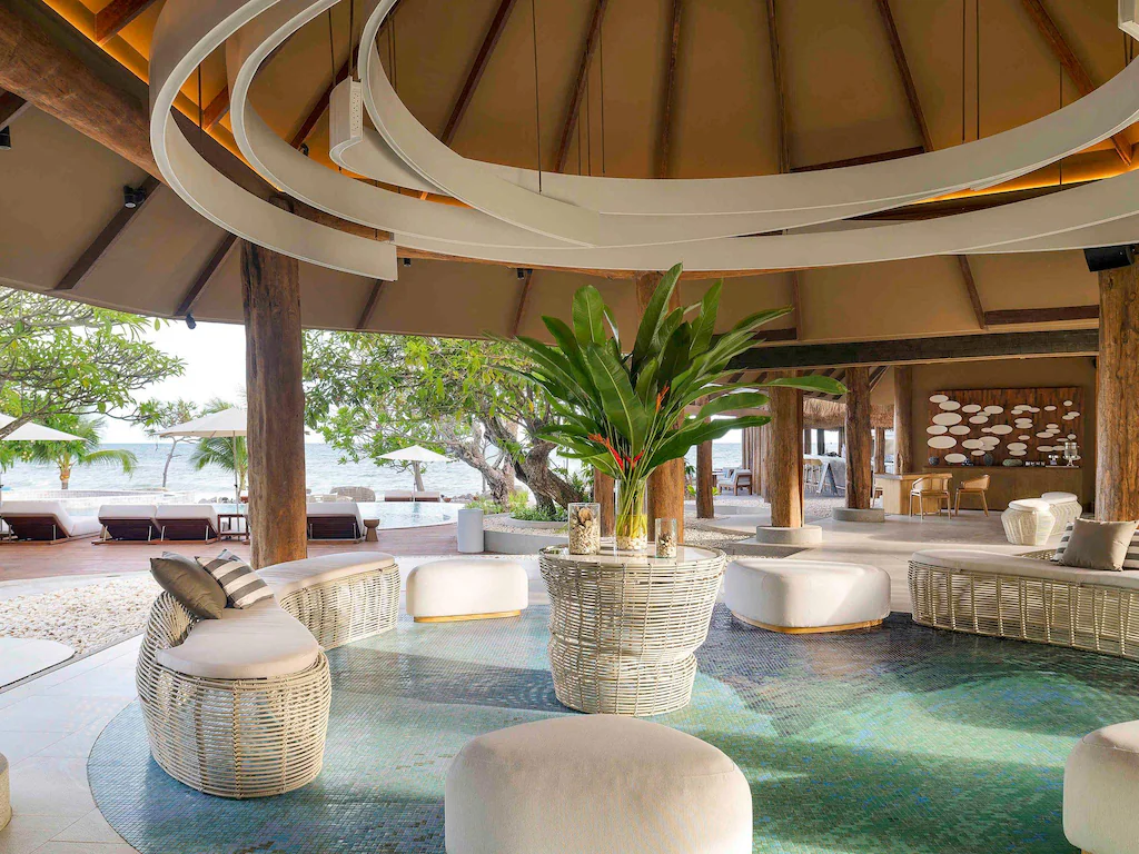 เมอร์เคียว ระยอง ลมทะเล วิลล่า แอนด์ รีสอร์ท 
(Mercure Rayong Lomtalay Villas & Resort)