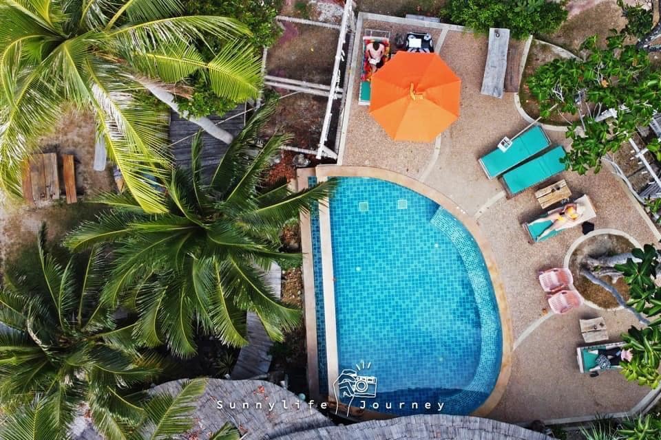 โคโค เคป ลันตา รีสอร์ท
(Coco Cape Lanta Resort)