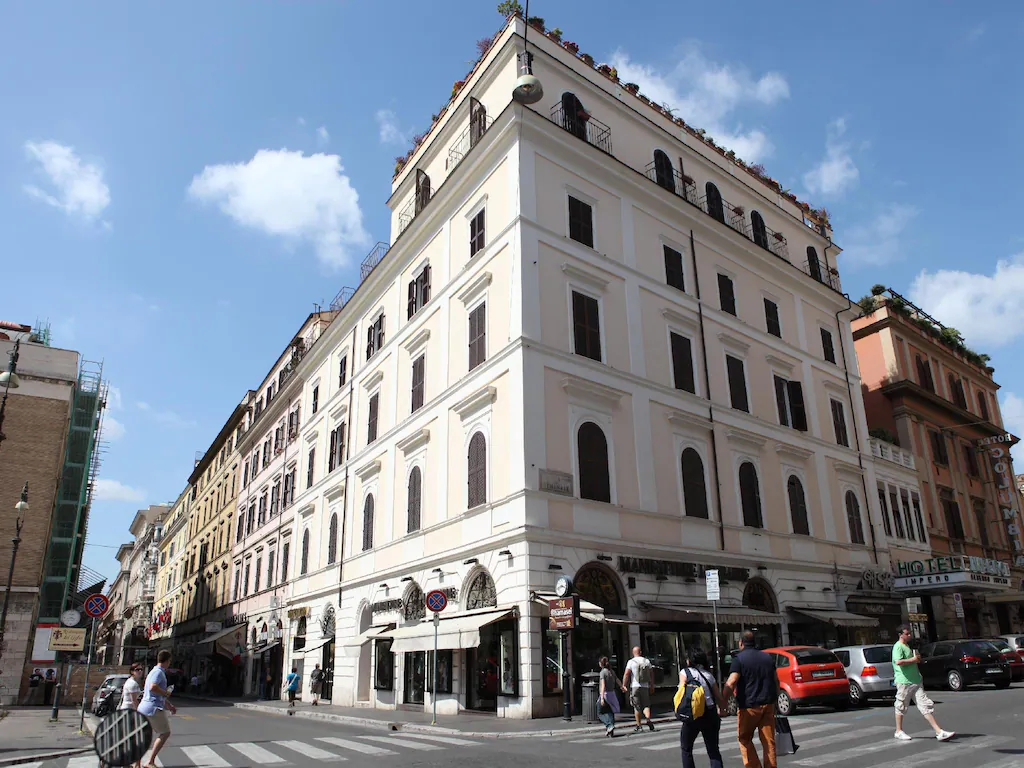 โรงแรมอิมพีโร
(Impero Hotel)
